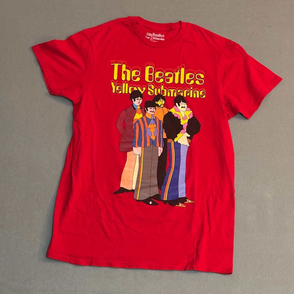 The Beatles Yellow Submarine Red Graphic T-Shirt Mens M 60's Peter Max Hippie